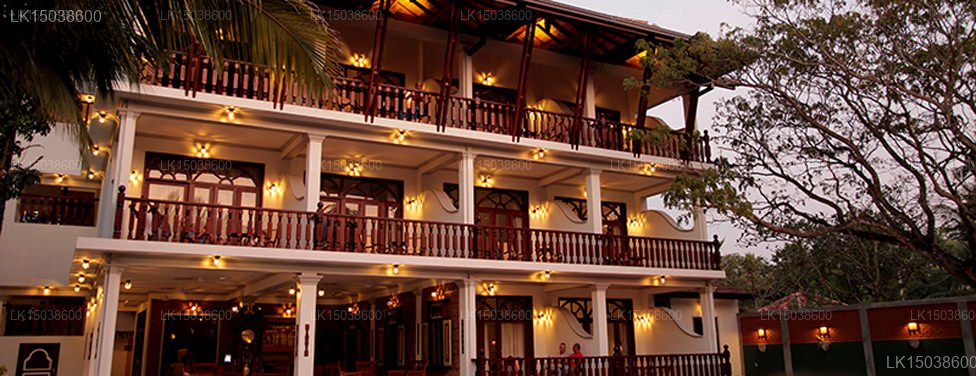 Wunderbar Beach Hotel