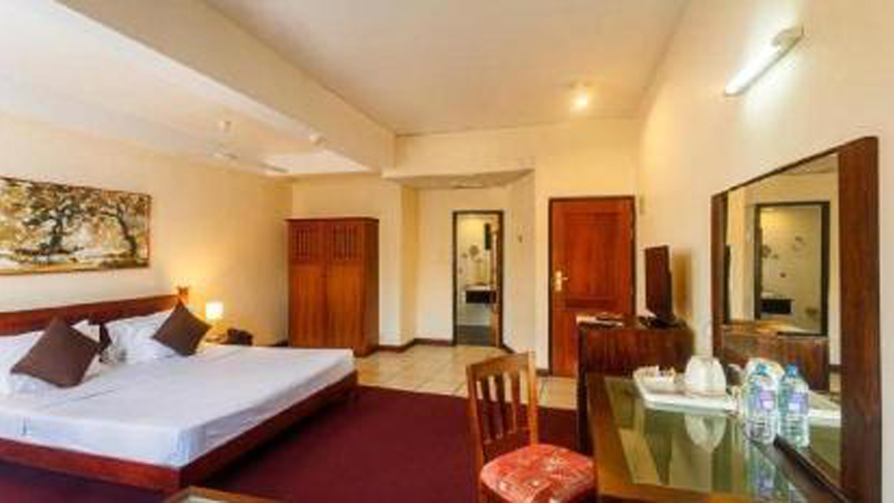 Hotel Janaki