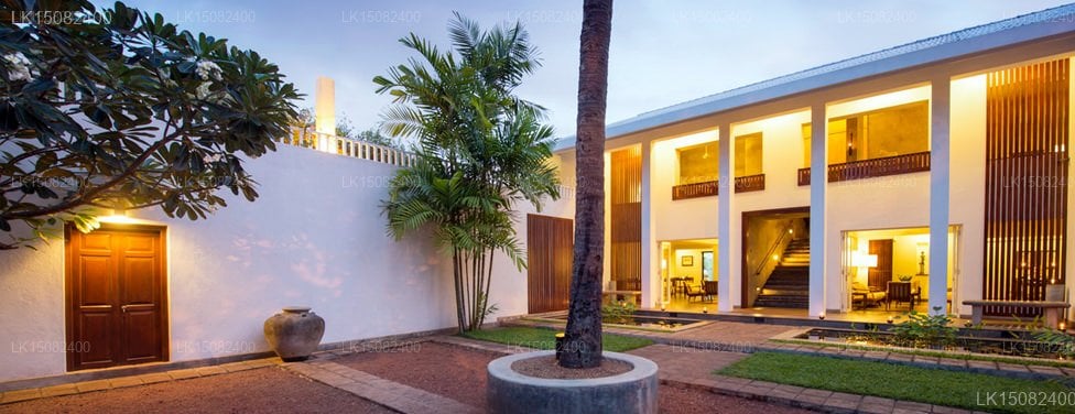 Taru Villas - Lake Lodge