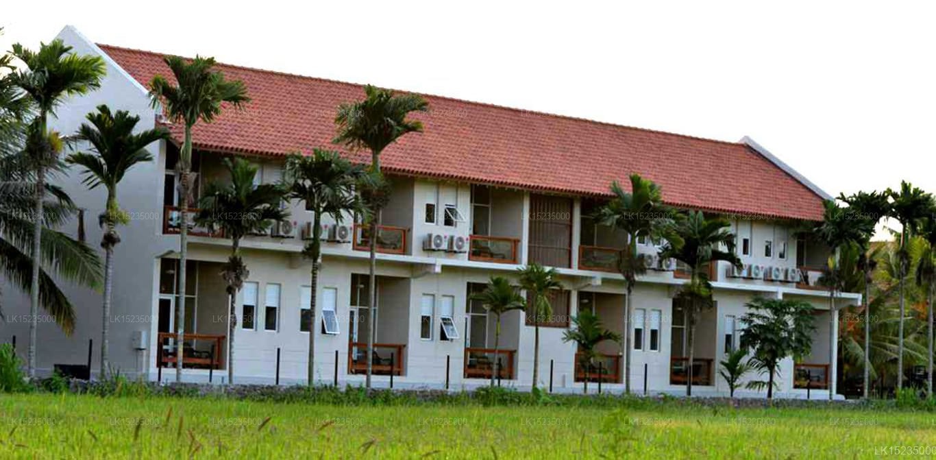 Hotel Sinharagama Resort & Spa