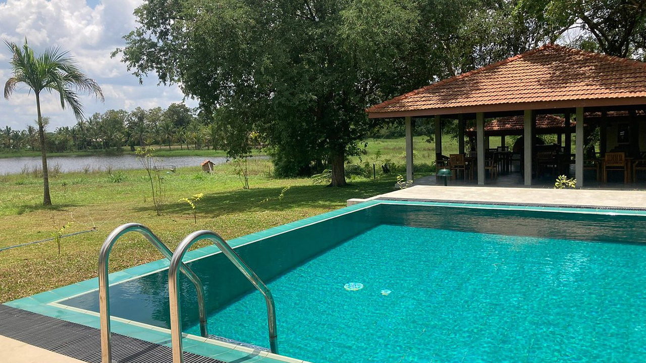 Hotel Lake Jay