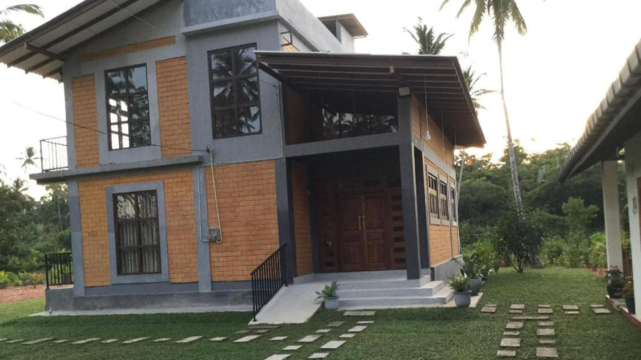 River Edge Cinnamon Villa