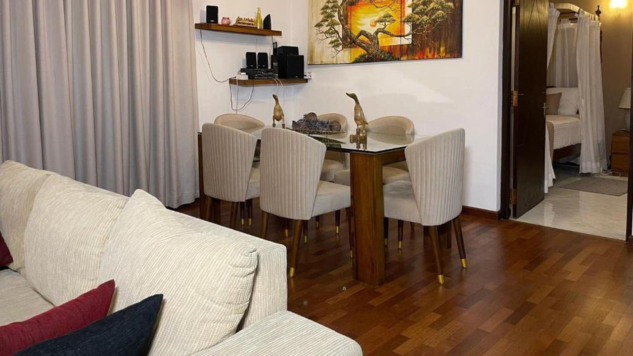 2000 Plaza Residencies
