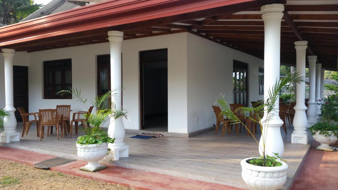 Kandyan Rest