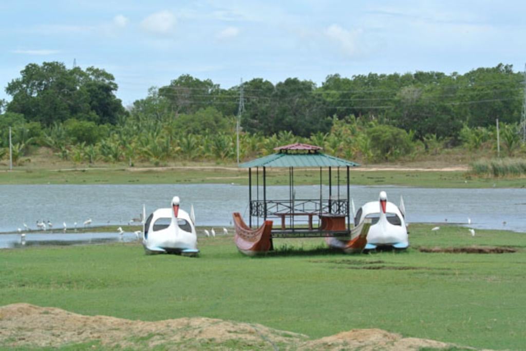 Flower Garden Lake Resort
