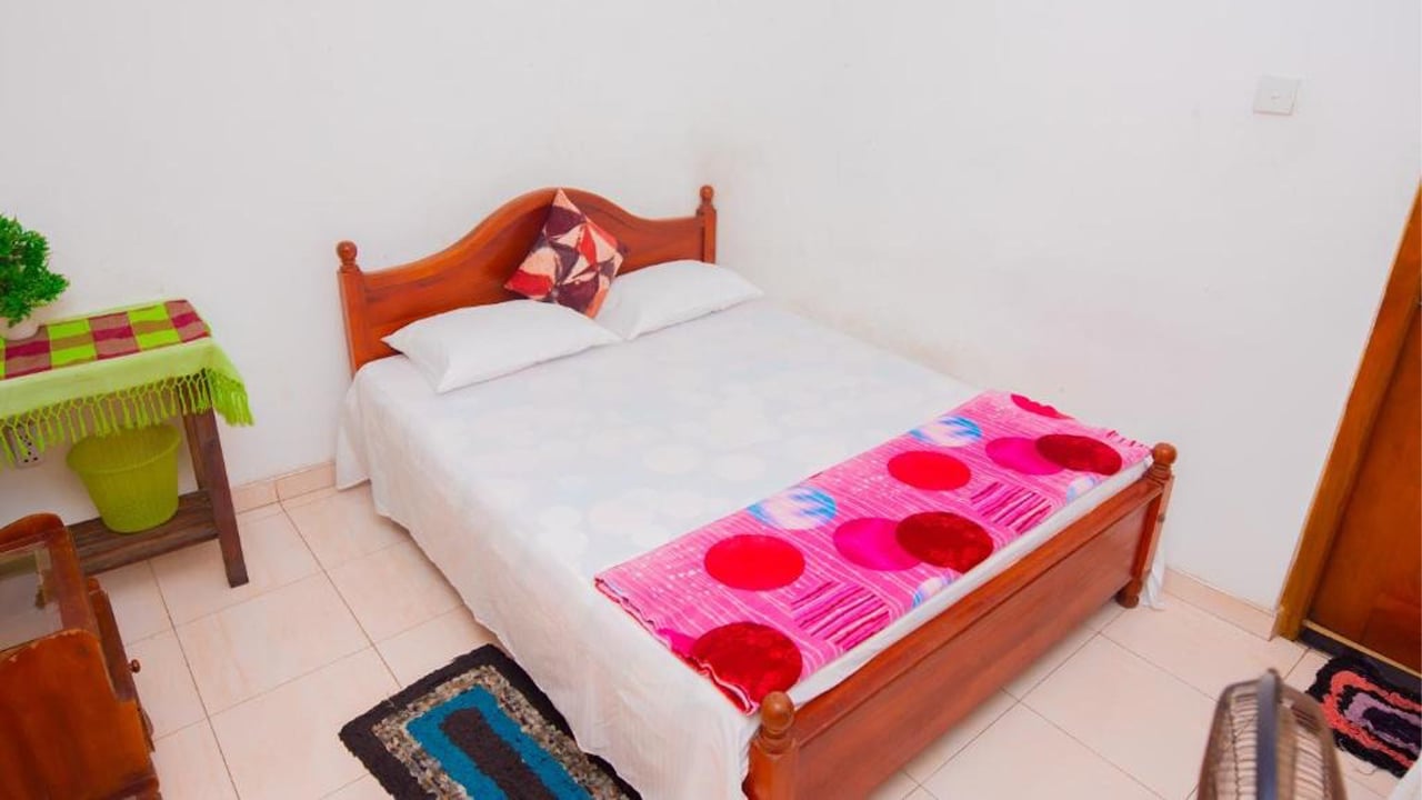 Shyni Tourist Guesthouse