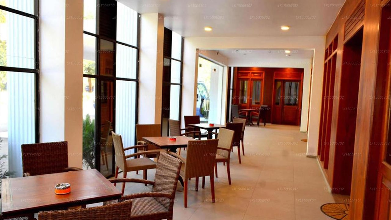 Good wood Airport Hotel