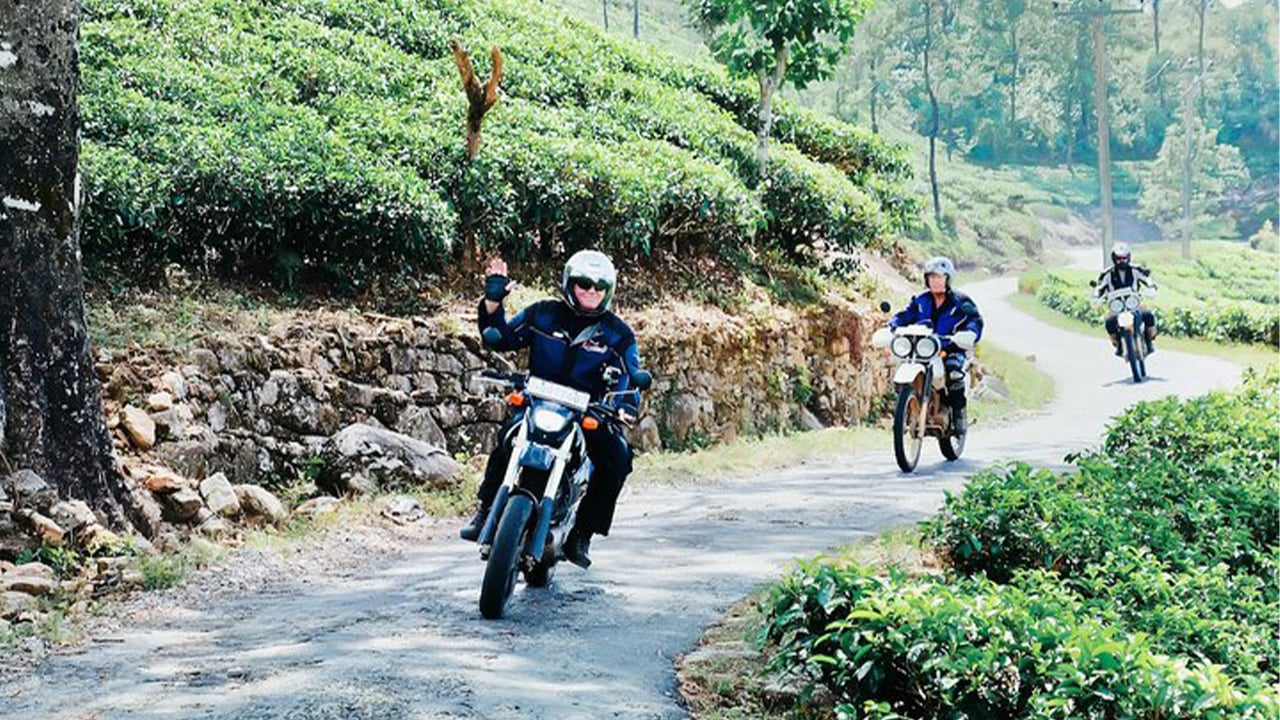 Ride through Cultural Triangle Guided Motorbike Tour in Sri Lanka (4 Days)