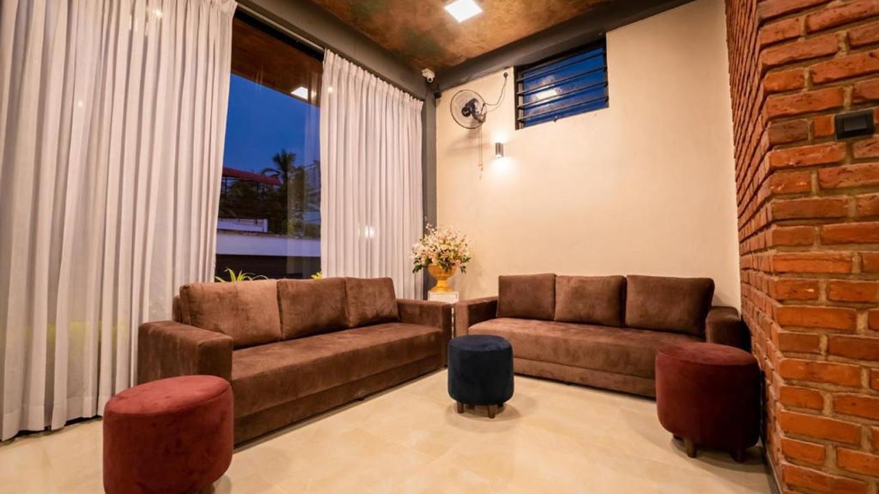 Limeshine  Airport Transit Hotel