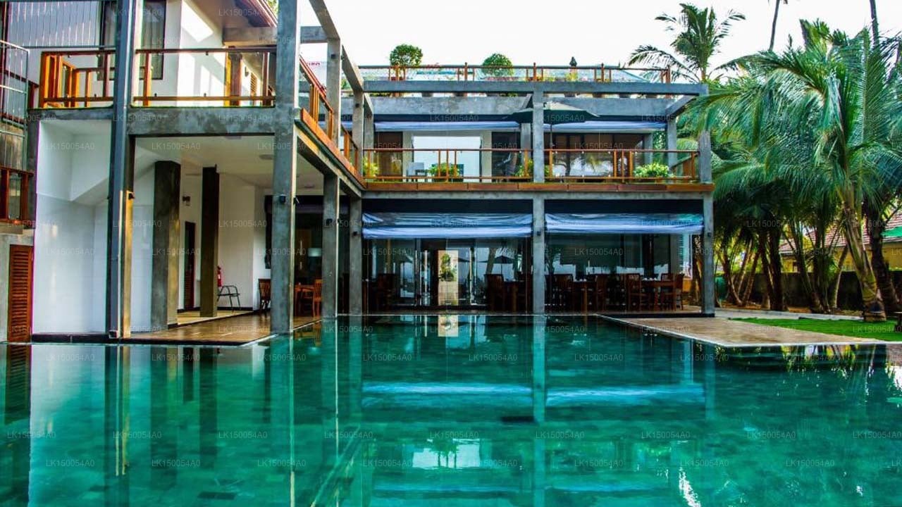 Hikka Sandy Pearl Beach Resort