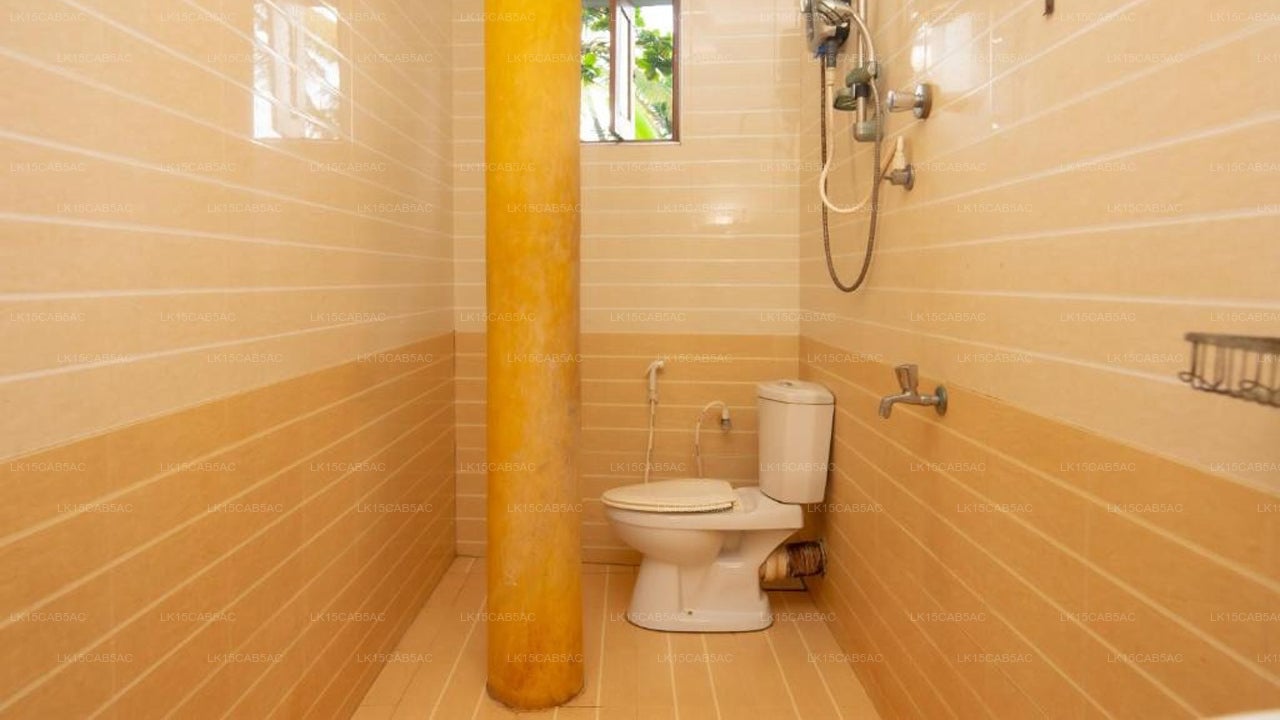 Shyni Tourist Guesthouse