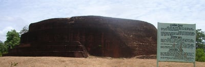 Dakkhina Stupa
