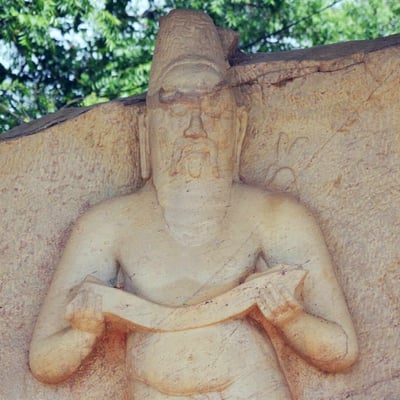 Pulasthi Statue