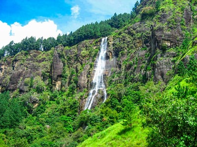 Bambarakanda Falls
