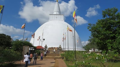 Mirisawetiya Stupa