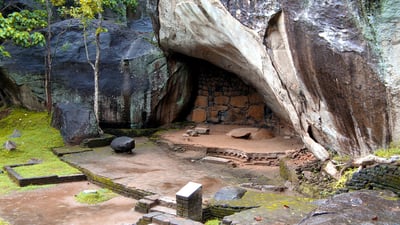 Cobra Hood Cave