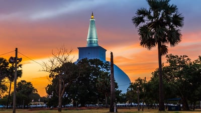 Ruwanweliseya Stupa