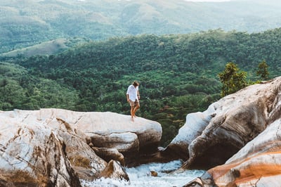 Diyaluma Falls