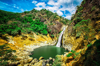 Dunhinda Falls