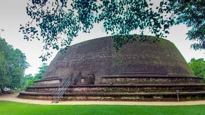 Dedigama Suthighara Stupa