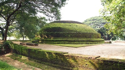 Dambulu Somavathi complex