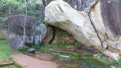 Deraniyagala Cave