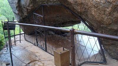 Mihindu Cave