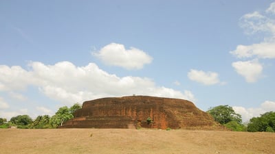 Dakkhina Stupa