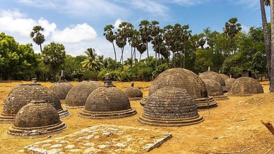 Dagobas At Kantharodai