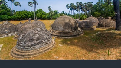 Dagobas At Kantharodai