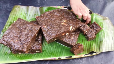Kalu Dodol (කලූ දොදොල්)