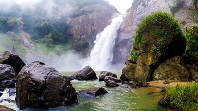 Dunhinda Falls