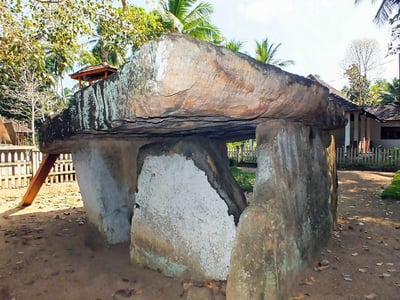 Dolmen of Padavigampola