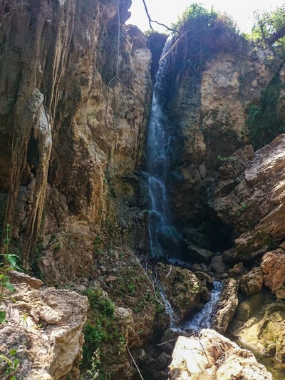 Wawulpone Cave