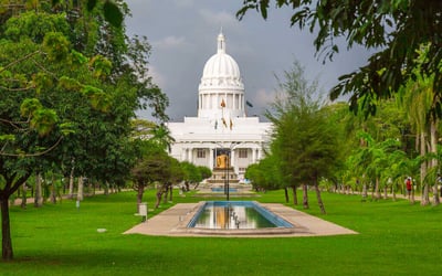 Viharamahadevi Park