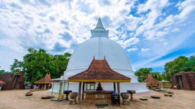 Seruwawila Mangala Raja Maha Vihara