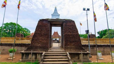Seruwawila Mangala Raja Maha Vihara