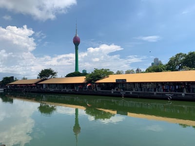 Pettah Floating Market