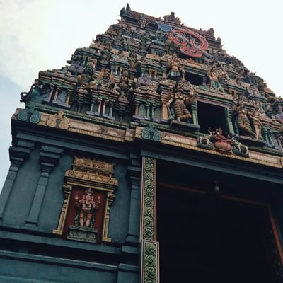 Old Kathiresan Temple