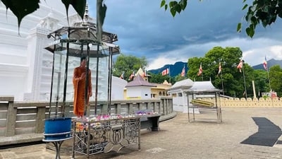 Mahiyangana Vihara Stupa