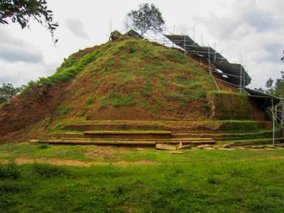 Lahugala Neelagiri Maha Seya