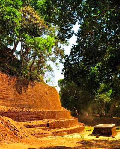 Lahugala Neelagiri Maha Seya