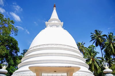 Isipathanaramaya Temple