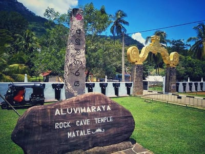 Aluvihara Rock Cave Temple