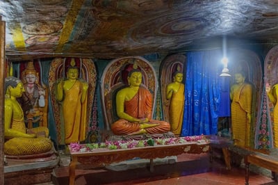 Aluvihara Rock Cave Temple