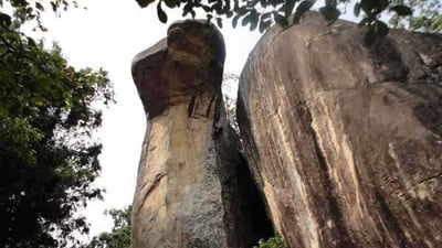 Cobra Hood Cave