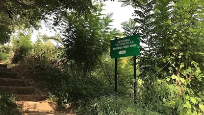 Heeloya Village