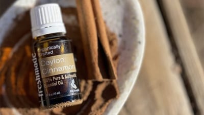Ceylon Cinnamon Leaf Oil