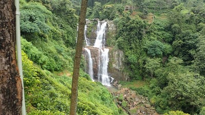 Dewathura Falls