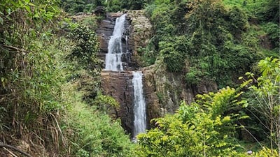 Dewathura Falls